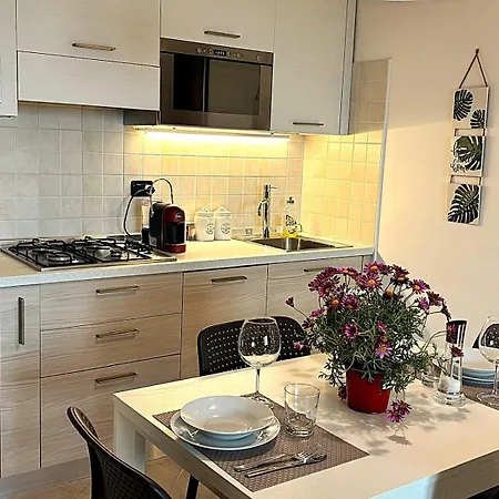 'La Quercia' Top Floor Flat Verona Exterior photo